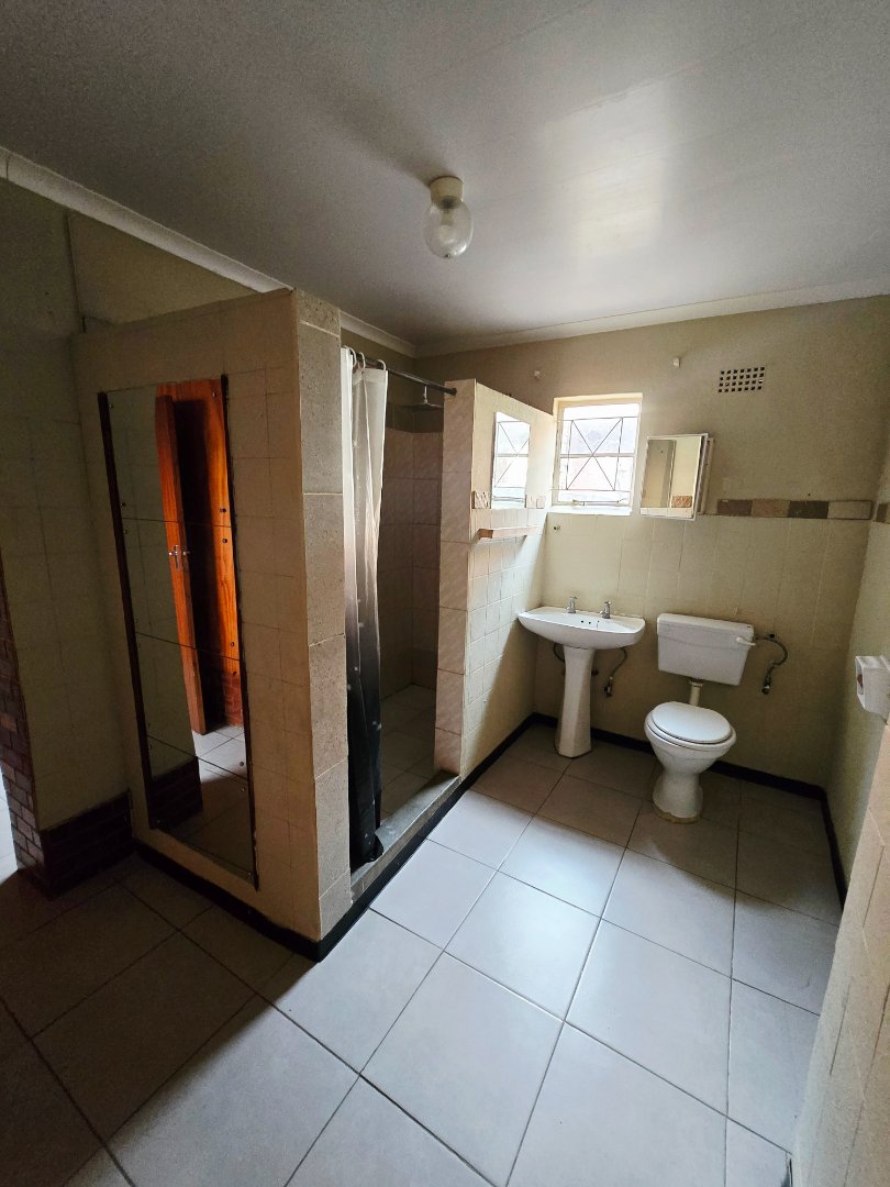 5 Bedroom Property for Sale in Elandia North West